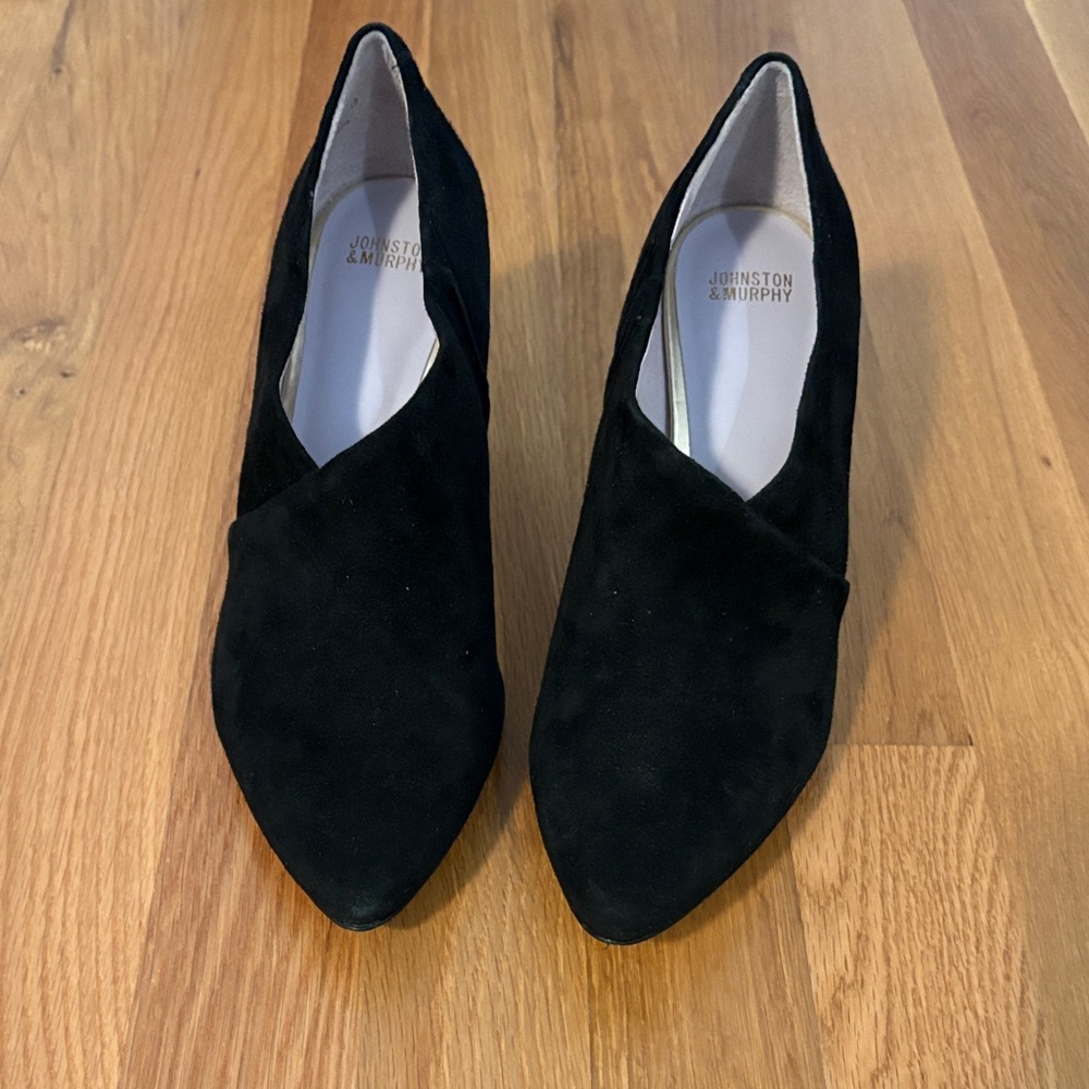Johnston & Murphy Women's Black Suede Heels